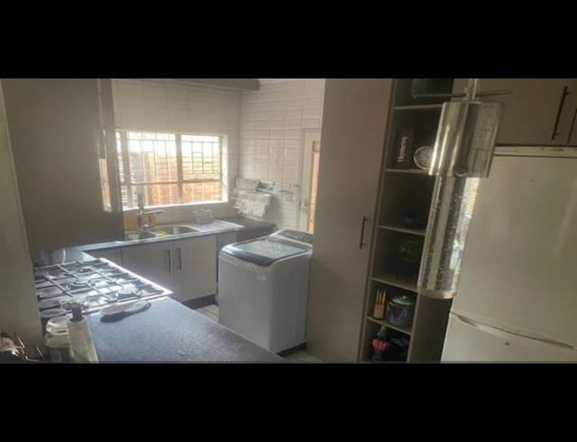 3 BEDROOM APARTMENT FOR SALE IN BIRCHLEIGH NORTH